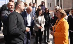 Eskişehir’de yaşayan moto kuryeler sıkıntılarını Ayşe Ünlüce’ye anlattı