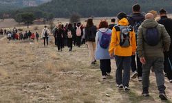 Frig Vadisi’nde Cumhuriyet için 8 kilometrelik yolculuk