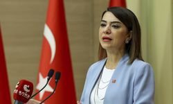 Gamze Taşcıer'den Sağlık Bakanlığı’na ‘beyaz önlük’ tepkisi