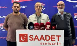 Nihat Çelik: “Bir çiftçi telefon almak için 20 ton domates satıyor”