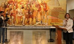 Atatürk'ün izlerini taşıyan sergi Eskişehir'de sanatseverlerle buluştu