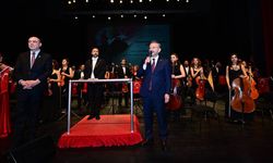 Cumhuriyet Bayramı’nın 102. yılı Eskişehir'de sanatla iç içe bir akşamla kutlandı