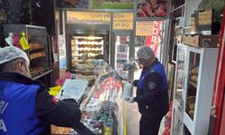 Eskişehir'de market ve tavuk ürünü satan işletmeler tek tek denetlendi