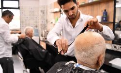 Eskişehir'de tartışma konusu olan berbere yoğun ilgi