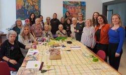 Eskişehirli kadınlar keçeden broş yaptı