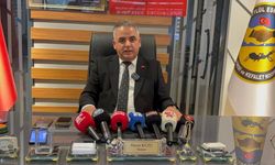 Hasan Kuzu'dan belediyelere sitem; "Esnafla halkı karşı karşıya getirmesinler"