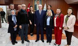 Kazım Kurt mahalle muhtarları ve mahalle temsilcilerini dinledi