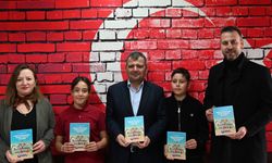 Emirdağ'da öğrencilerin beklediği kitapçık herkese tek tek teslim edildi