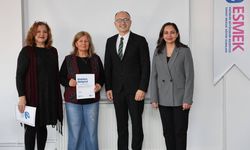 Eskişehir'de gerçekleştirilen bu atölyeye 60 yaş üstü bireylerden yoğun ilgi