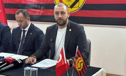 Safa Üstünbaş: "Balıkesirspor maçından sonra yaşanan olaylar bu durumun bir devamı"