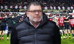 Eskişehirspor Teknik Direktörü Hakan Şapçı'nın performansı takdir topluyor