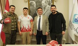 Sivrihisar’ın milli ve profesyonel Kick Boks sporcusu Doğan Kılıç'tan anlamlı ziyaret