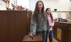 Tepebaşı’nda çevre için çocuk meclisi sandık başına gitti