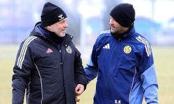 Eskişehirspor Teknik Direktörü Hakan Şapçı 'hangi bölgelere transfer istiyorsunuz' sorusuna yanıt verdi