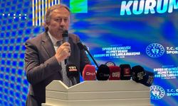 Sadri Atam Eskişehir'de amatör futbolun en büyük sıkıntısını Gençlik ve Spor Bakanı Osman Aşkın Bak'a iletti