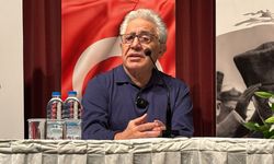 Zülfü Livaneli Eskişehir’de konuştu; "Kitleler halinde birbirini yok etmek bir çılgınlıktır"