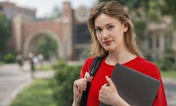 Anadolu Üniversitesi Açıköğretim Fakültesi öğrencileri dikkat; Kayıt yenilemede son tarih açıklandı