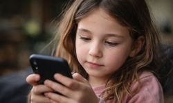 Çocuklara özel sim kart mı geliyor; Çocukların interneti sınırlandırılacak mı?