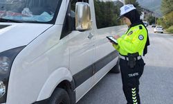 Eskişehir’de okul servislerine yönelik sıkı denetim; Tek tek kontrol ettiler