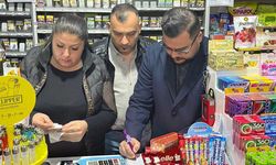 Eskişehir'e alkış toplayan hareket; Bakkallardaki veresiye defterlerini satın aldılar