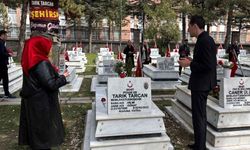 Anahtar Parti Eskişehir teşkilatı 18 Mart’ta şehitlerimizi unutmadı