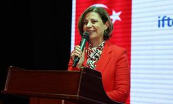 Ayşe Ünlüce'den iftar sofrasında dikkat çeken sözler