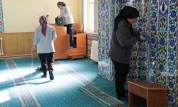 Eskişehir'de camiler Ramazan Bayramına hazır hale getiriliyor