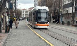 Eskişehir’de ücretsiz tramvay ve otobüs seferlerine yoğun ilgi
