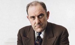 Kim Milyoner Olmak İster yarışmasında Victor Lustig’in 1920'lerde iki kez sattığı yapı