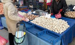 Eskişehir’de ramazan ayında farklı bir yemek yapmak isteyen çözümü buldu; Alan da satan da memnun