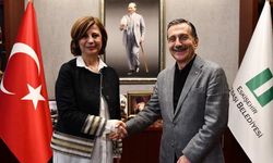 Ahmet Ataç: "Hiç kimse Ayşe Ünlüce’nin Eskişehir için verdiği emeği gölgeleyemez"