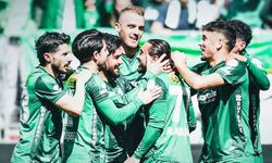 Eskişehir'de oynanan maçta 3 puan Bursaspor'un oldu; Şampiyonluk kutlaması haftaya kaldı