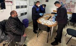 Eskişehir'de yakalanan dilencinin üzerinden çıkan para ekipleri şaşkına çevirdi