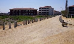 Eskişehir'de çok sayıda mahallede yol, kaldırım ve asfalt çalışmaları devam ediyor