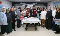 Eskişehir’de otizm farkındalığı için mavi balonlar gökyüzüyle buluştu