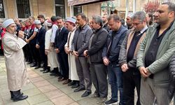 Eskişehir’de şehit öğretmen ve öğrenciler için gıyabi cenaze namazı kılındı