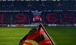 Eskişehirspor taraftarından Kütahyaspor maçında dikkat çeken koreografi