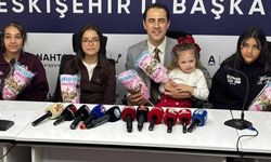 Anahtar Parti Eskişehir'de pamuk şekerli kutlama; Atatürk vurgusu dikkat çekti