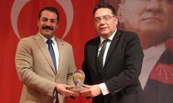 Yankı Bağcıoğlu Eskişehir’de milli savunma politikalarını anlattı