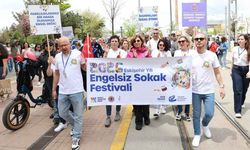 Ayşe Ünlüce Engelsiz Sokak Festivali’nde dayanışma mesajı verdi