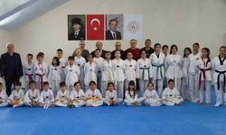 Eskişehir'de genç sporcular bir üst kuşağa geçebilmek için ter döktü