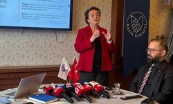 Eskişehir'de konuşan Misket Dikmen basın meslek ilkelerine eklenen yeni maddeleri açıkladı