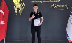 Eskişehirli öğrenci Akif Talha Durna dünya üçüncüsü oldu
