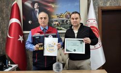 Paris’te ödül alan Hakkı İşçi Eskişehir balını dünyaya tanıttı