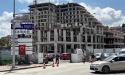 Yunus Emre Caddesi’ndeki AVM inşaatı sürüyor; Açılış tarihi merak ediliyor