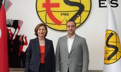 Ayşe Ünlüce’den Eskişehirspor’a anlamlı ziyaret