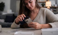 Uzmanlardan yaz aylarında telefon kılıfı uyarısı