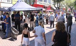 Eskişehir'de 15 bin vatandaşa aşure ikram ettiler