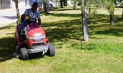 Eskişehir'de park ve yeşil alanlarda yoğun bir çalışma var