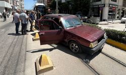 Eskişehir'de tramvay yolunda kaza; Seferler aksadı